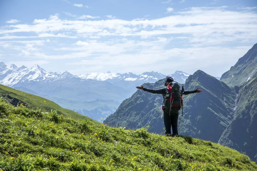 Top 5 Must-Do Treks in Manali - Treks in Himachal Pradesh 4 Beas Kund Trek