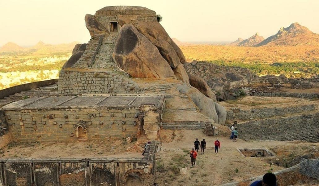 Treks In Karnataka 2 Madhugiri Fort Trek