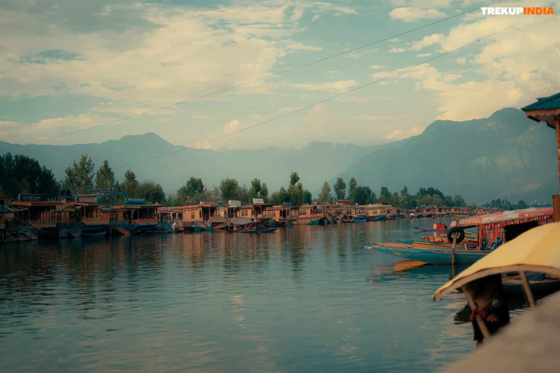 Offbeat Trekking Destinations in the Himalayas to explore 3 Offbeat Trekking Destinations in the Himalayas to explore