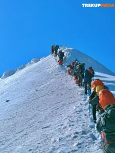 Month-Wise Trek Guide 52 bali pass trek