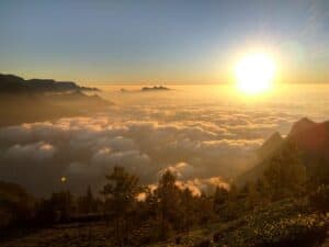 Kolukkumalai Sunrise Trek