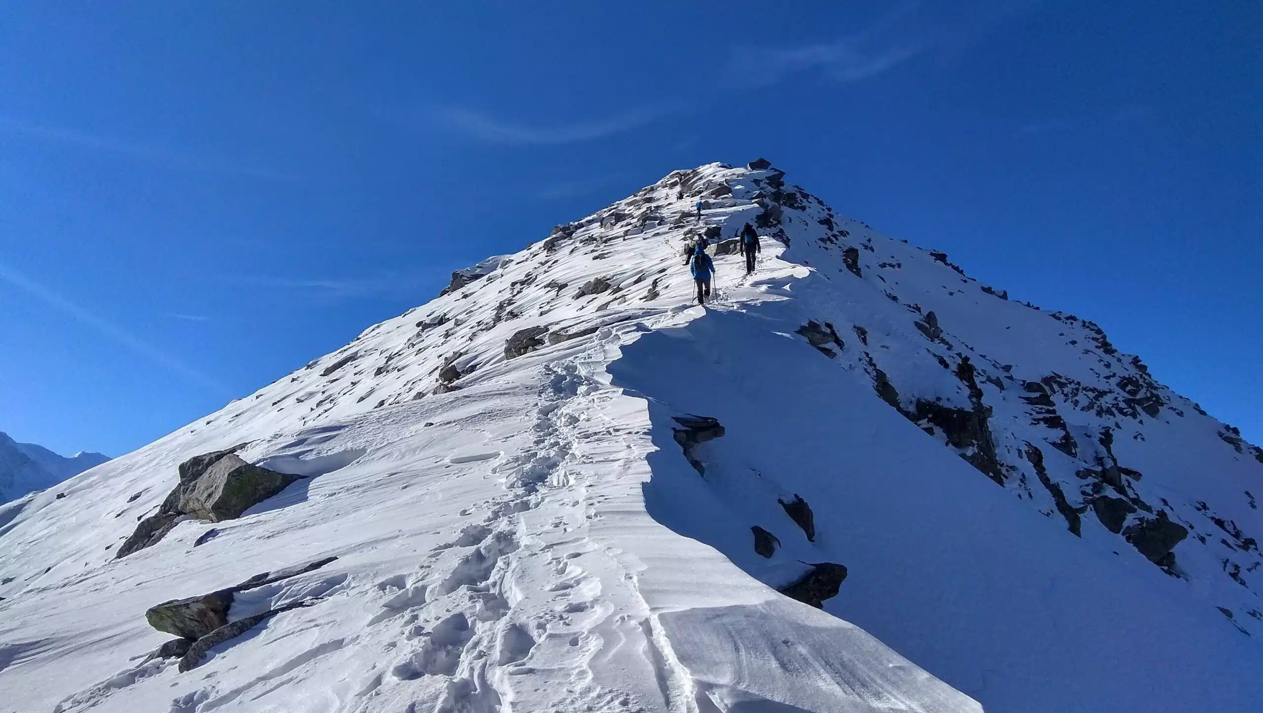 Best Treks in India: Region-Wise Guide for Every Trekker 11 pangarchulla