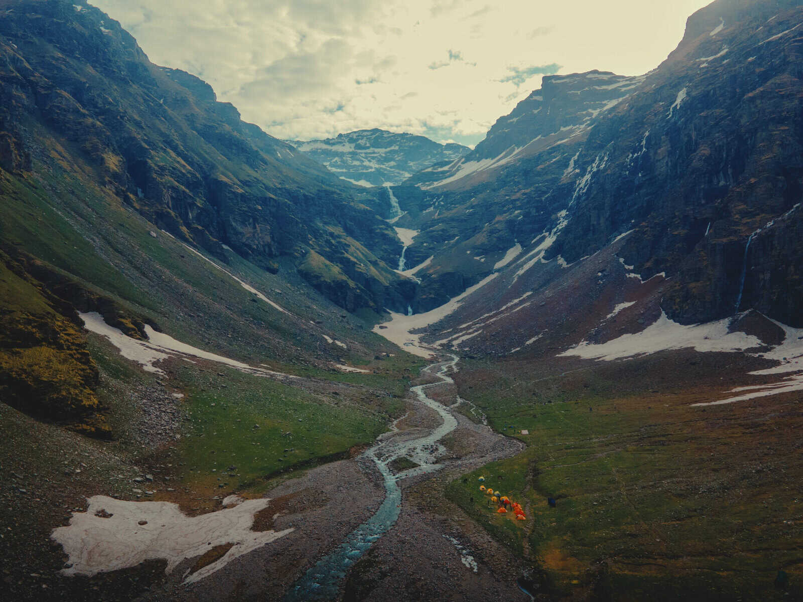 Best Treks to Do in the Autumn Season 10 rupin pass trek